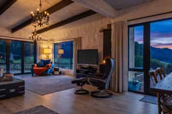 46 Macs Road, Hira
