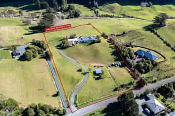 46 Macs Road, Hira