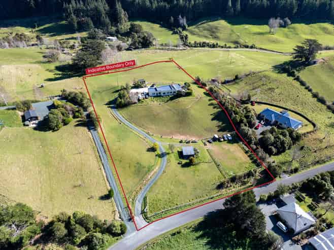 46 Macs Road, Hira