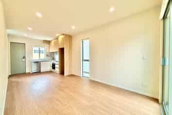 2/8 Imatra Place, Sunnyhills