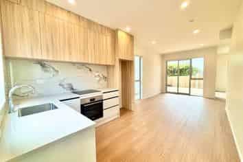 2/8 Imatra Place, Sunnyhills