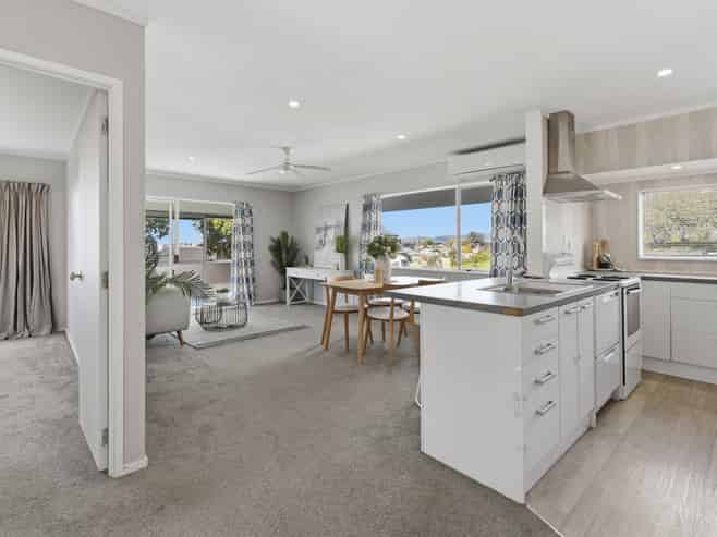 6A Novella Place, Brookfield