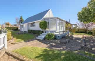 6A Novella Place, Brookfield