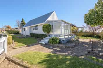 6A Novella Place, Brookfield