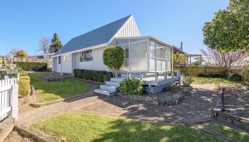 6A Novella Place, Brookfield