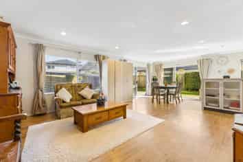 39 Stranraer Crescent, Wattle Downs