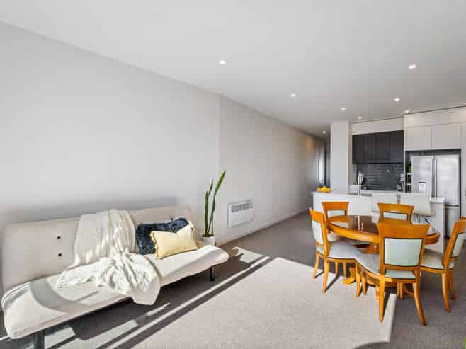 15/1 Genevieve Lane, Hobsonville