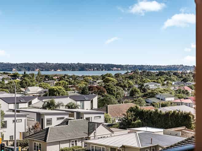 304/2 Miller Street, Point Chevalier