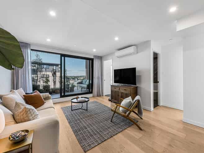 304/2 Miller Street, Point Chevalier