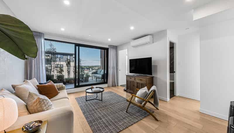 304/2 Miller Street, Point Chevalier
