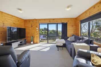 32 Northumberland Street, Cannons Creek