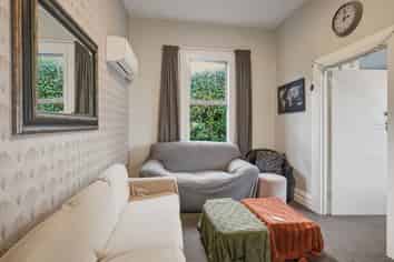 42 Gladstone Road, North East Valley