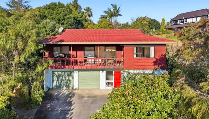 42 Murvale Drive, Bucklands Beach