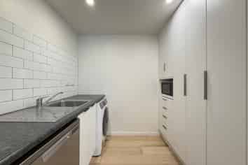 3D/163 Thorndon Quay, Thorndon