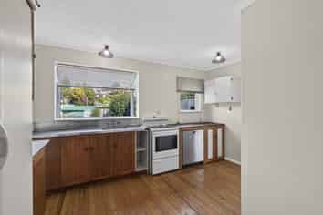 26 Clawton Street, Westown