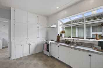 14 Ngaio Street, Strandon