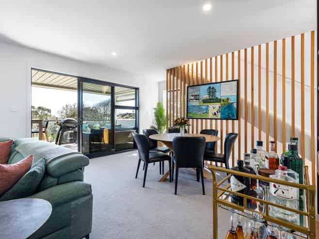 5/11A Baring Terrace, Strandon