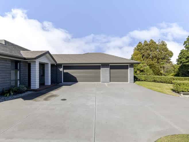 10 Masters Lane, Waitara