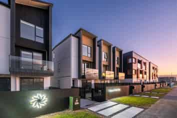 35 Flat Bush School Road, Flat Bush