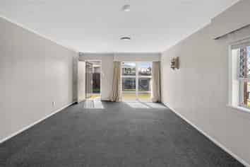 5 McKenzie Road, Mangere Bridge