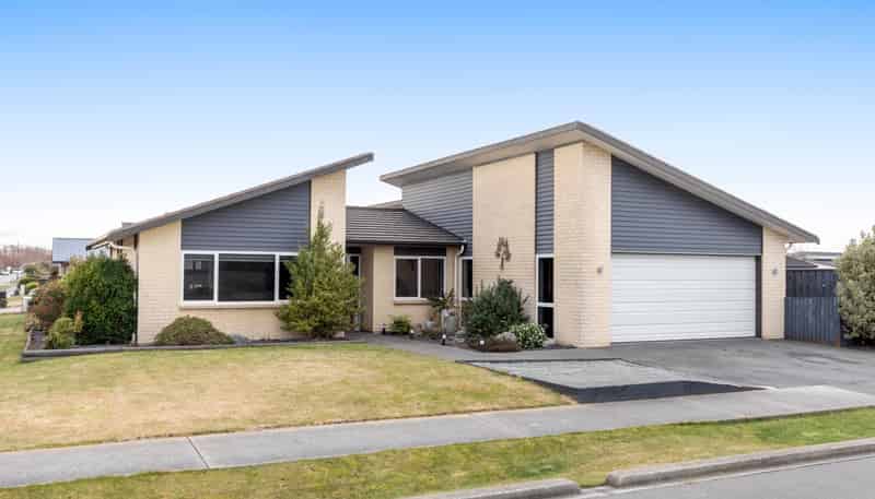 16 Chimera Street, Pegasus