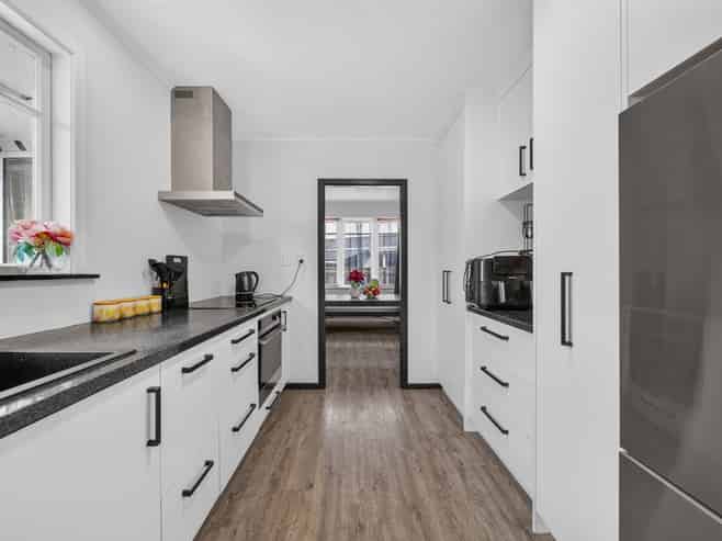 133 Oxford Street, Lansdowne