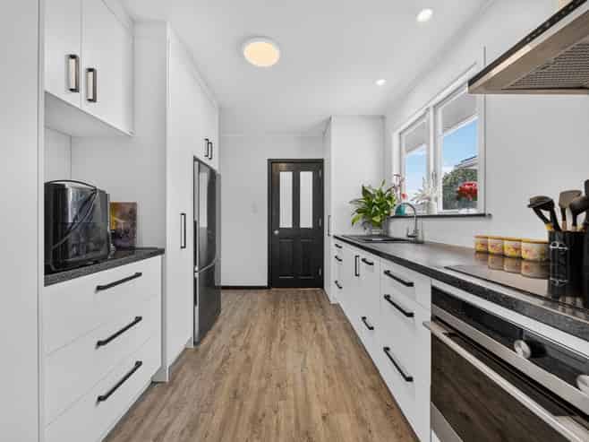 133 Oxford Street, Lansdowne