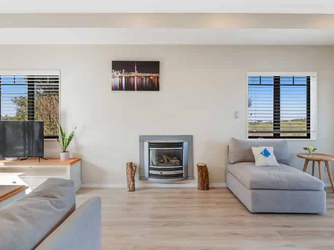 103 Alec Craig Way, Gulf Harbour