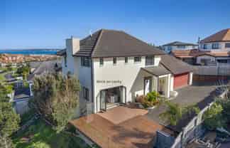 103 Alec Craig Way, Gulf Harbour