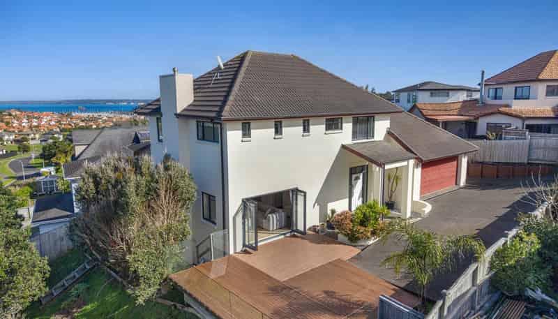 103 Alec Craig Way, Gulf Harbour