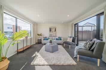 18 Aston Crescent, Wallaceville