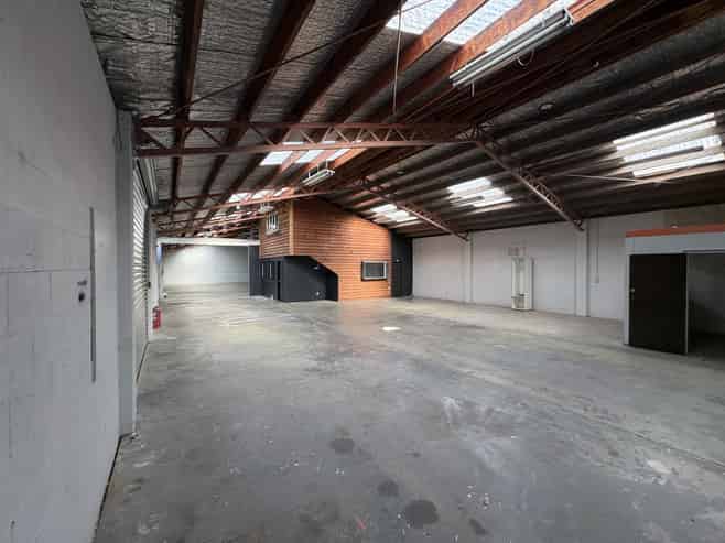 Versatile Workshop Tenancy