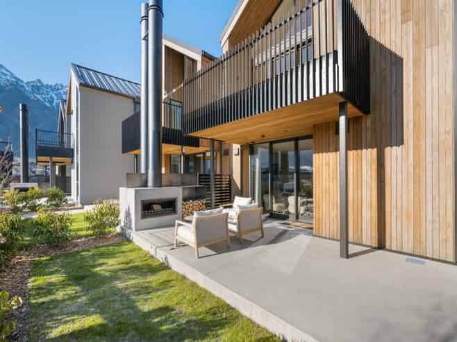 13/2 McKinlay Lane, Jacks Point