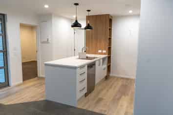 13A Field View, Bradford