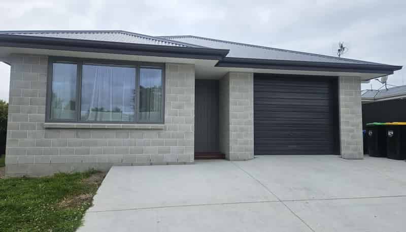 11 Jonas St, Waimataitai