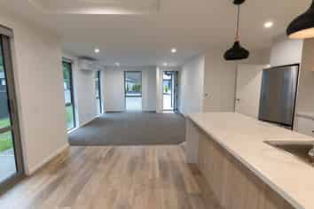 3 Field View, Bradford