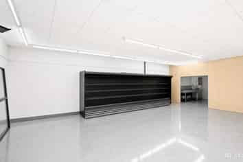 Versatile Food Retail Premises | Ample Parking