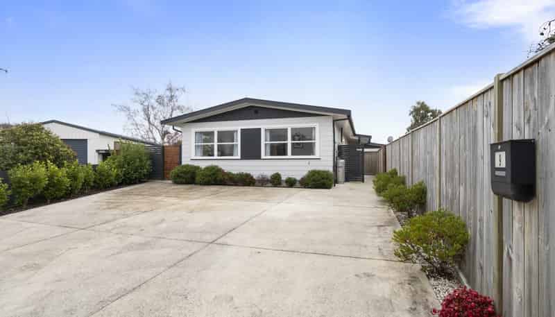 9 Abraham Crescent, Milson