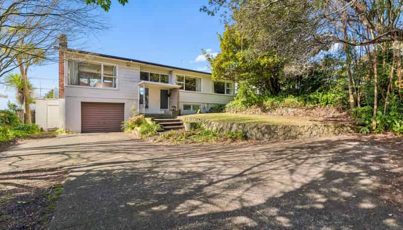 327 East Coast Road, Mairangi Bay