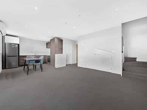 104/7 Rose Garden Lane, Albany