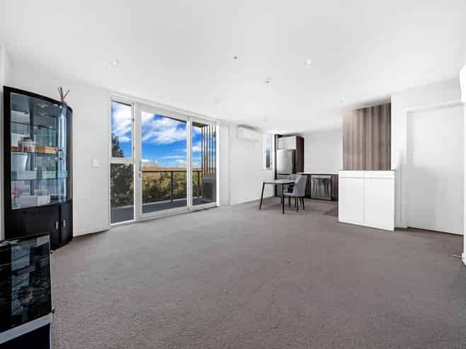 104/7 Rose Garden Lane, Albany