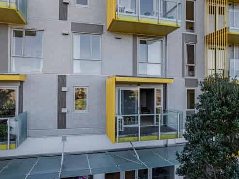 104/7 Rose Garden Lane, Albany