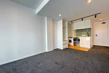 204B/2 Ropa Lane, Miramar