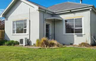 10 Raymond Street, West End