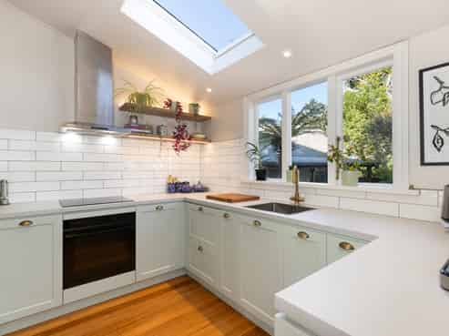 384A Hardy Street East, Nelson