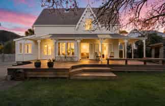 384A Hardy Street East, Nelson