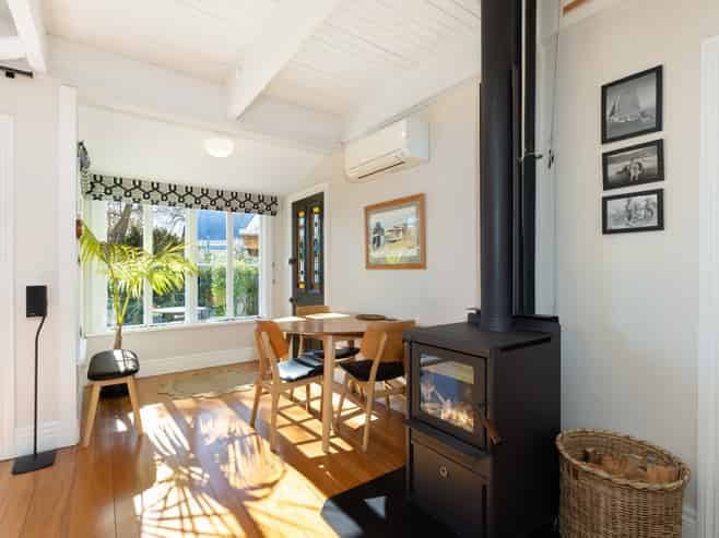 384A Hardy Street East, Nelson