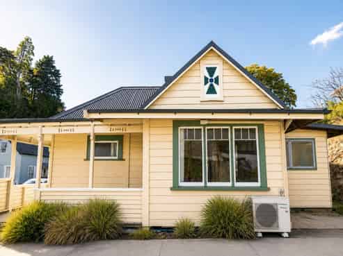3 Coote Road, Bluff Hill