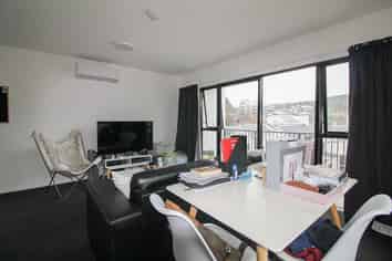 Flat 4/377 Leith Street, North Dunedin