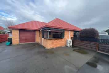 2/91 Chalmers Ave, Ashburton